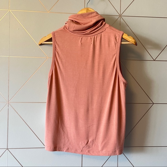 NWT Jackson Rowe Centered Tank - Picture 3 of 5